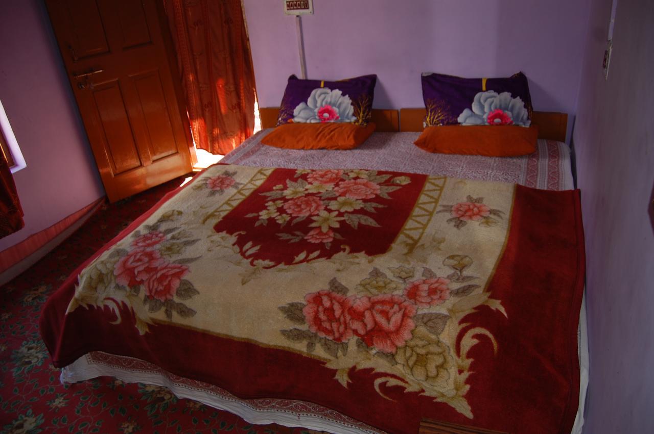 New Relax Inn, Pahalgam, 2 Km From Lidder Valley Exterior photo